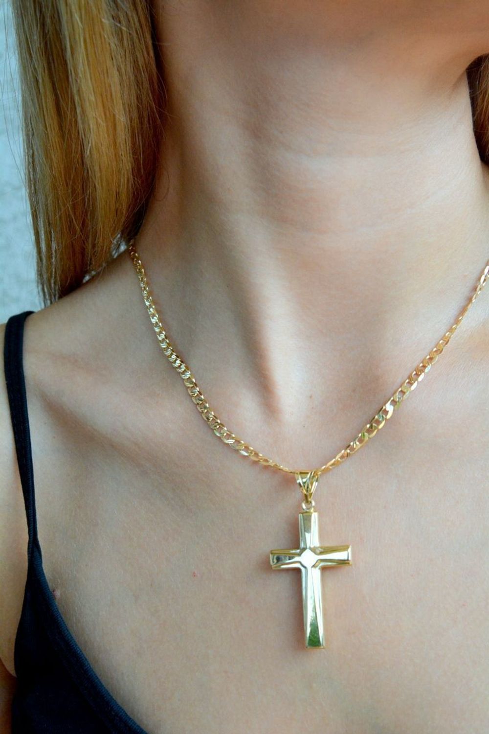 Duży krzyż złota zawieszka krzyż ZA 2319 585 bez wizerunku Złoty krzyżyk 585. Złoty krzyżyk zawieszka do łańcuszka. Złota zawieszka krzyżyk. Złoty krzyżyk 585 bez wizerunku. Krzyżyk złoty na 1.jpg